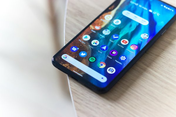 Comment optimiser les paramètres de la caméra pour des photos de nuit sur un OnePlus Nord 2T ?